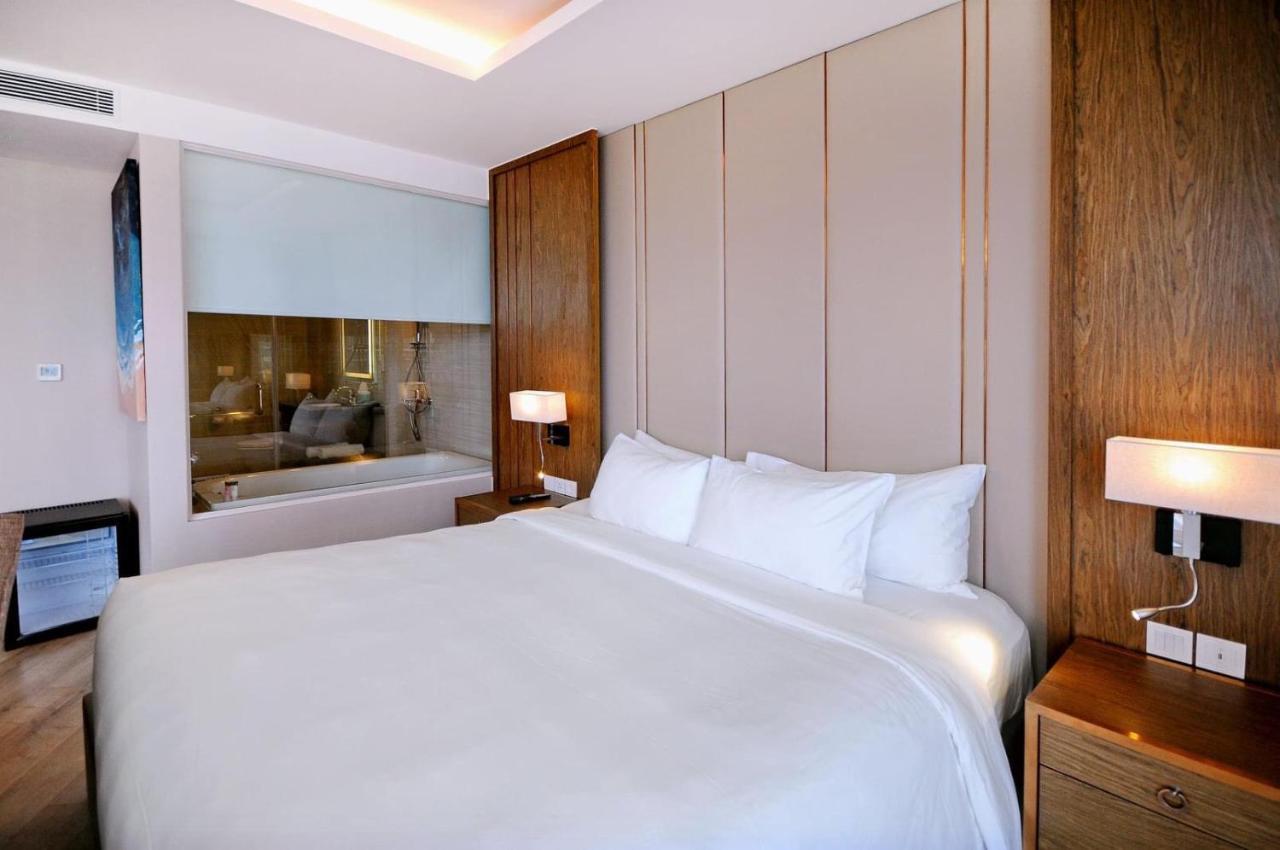 Panorama Central Nha Trang- Vietnam'S Highest Infinitive Rooftop Pool 외부 사진