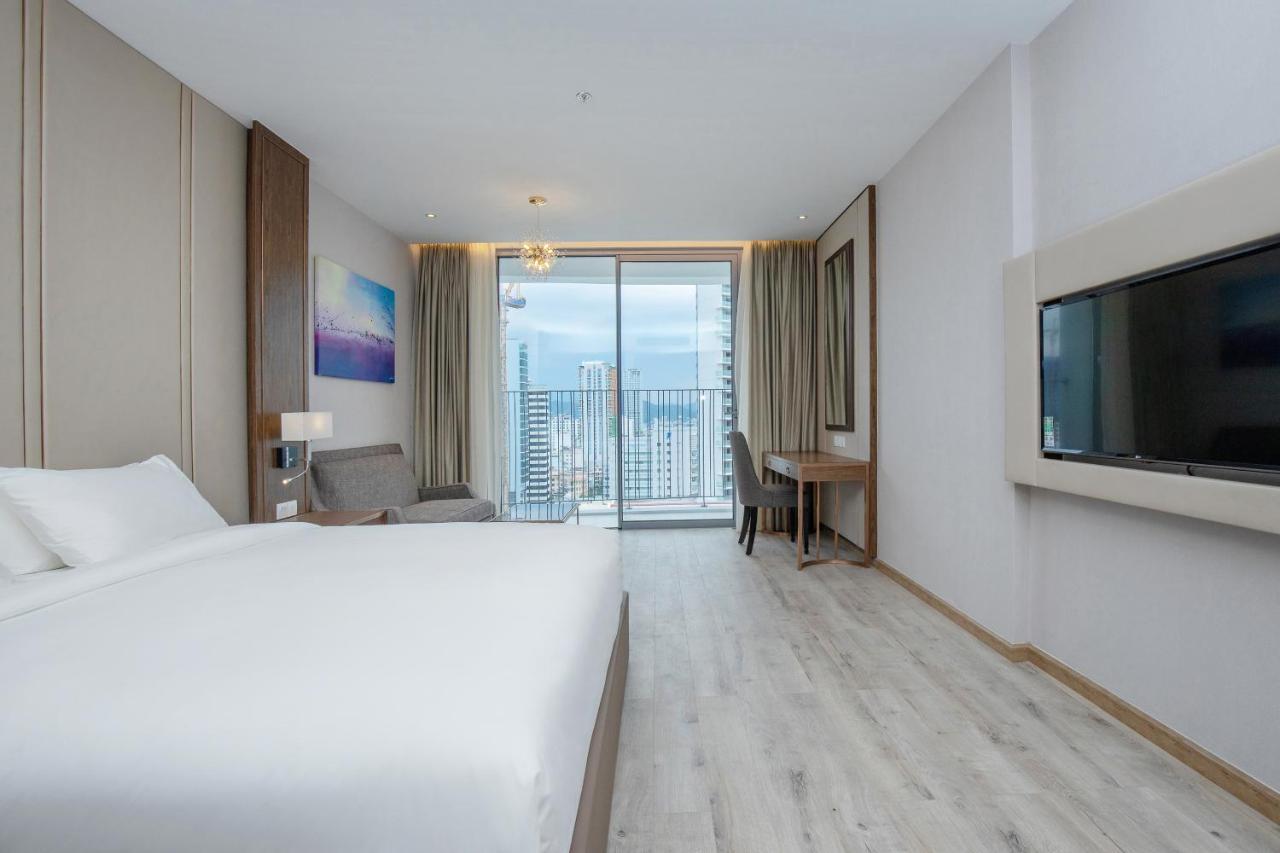 Panorama Central Nha Trang- Vietnam'S Highest Infinitive Rooftop Pool 외부 사진