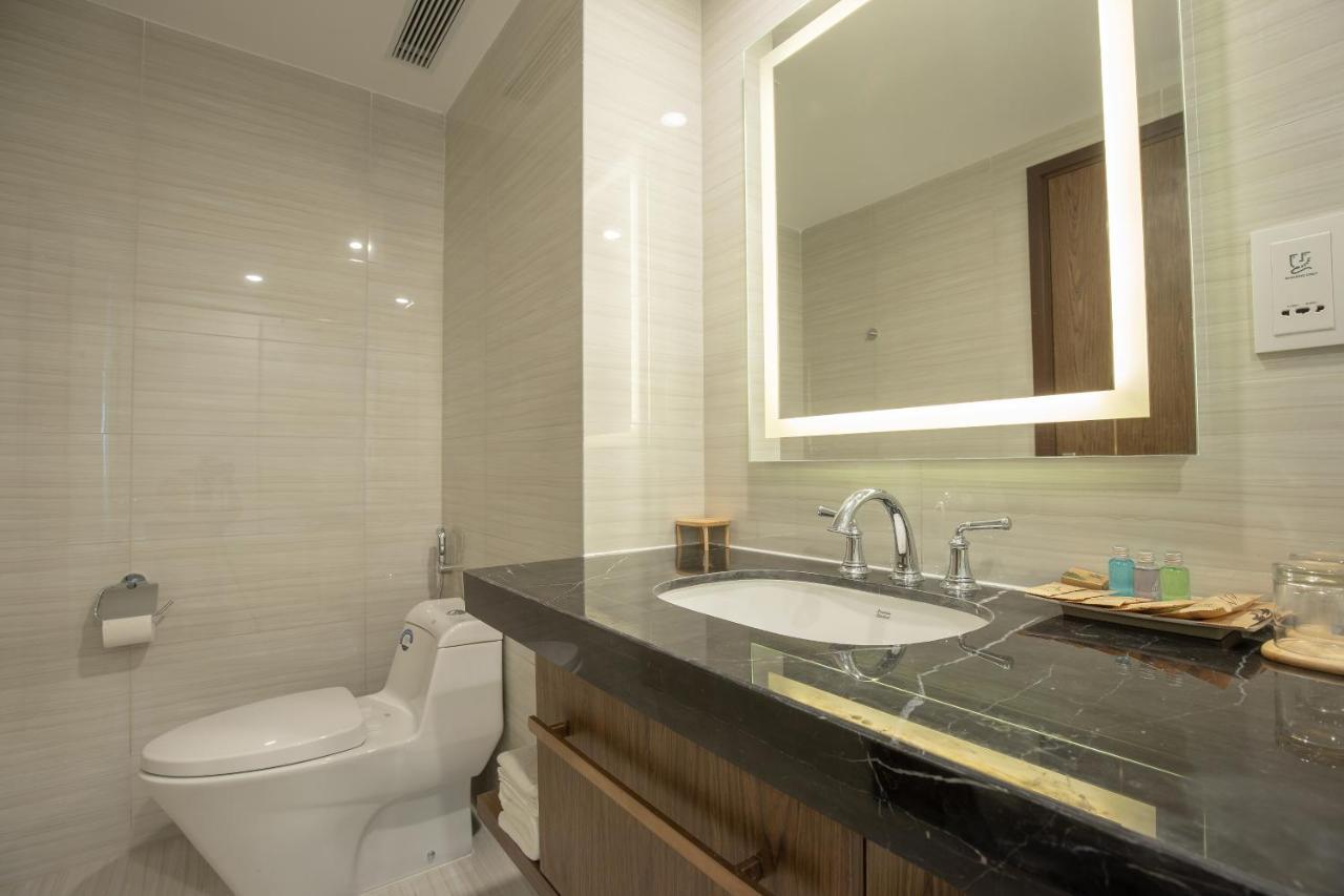 Panorama Central Nha Trang- Vietnam'S Highest Infinitive Rooftop Pool 외부 사진